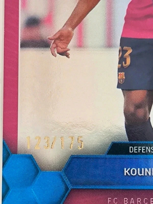 Kounde 2024-25 FC Barcelona Blue Numbered Parallel Defensa 123/175 Barca Topps – photo 2